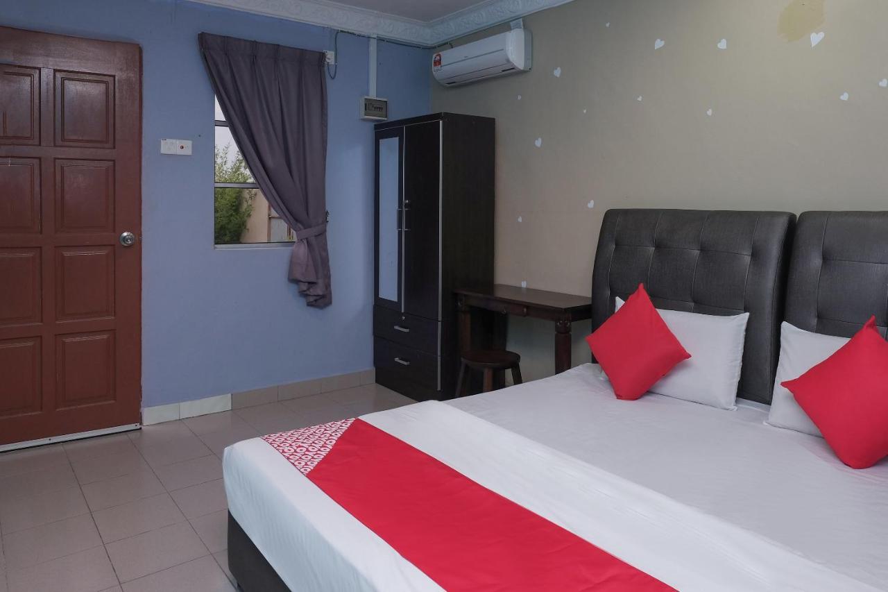 Oyo 90015 Indah Chalet Kuala Rompin Zewnętrze zdjęcie